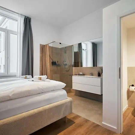 Park Avenue Apartments - Dom Mit Stil - Kueche - Parkplatz - Wlan - 65 Zoll Tv - Netflix Cologne Exterior photo