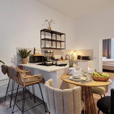 Park Avenue Apartments - Dom Mit Stil - Kueche - Parkplatz - Wlan - 65 Zoll Tv - Netflix Cologne Exterior photo