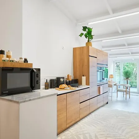 Park Avenue Apartments - Dom Mit Stil - Kueche - Parkplatz - Wlan - 65 Zoll Tv - Netflix Cologne Exterior photo