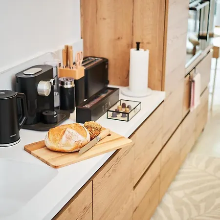 Park Avenue Apartments - Dom Mit Stil - Kueche - Parkplatz - Wlan - 65 Zoll Tv - Netflix Cologne Exterior photo