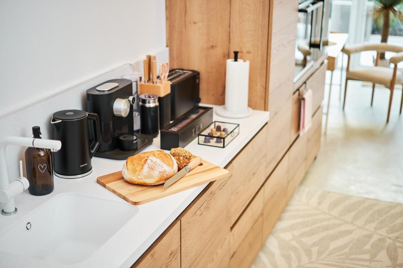 Park Avenue - Dom Mit Stil - Kueche - Parkplatz - Wlan - 65 Zoll Tv - Netflix * Cologne